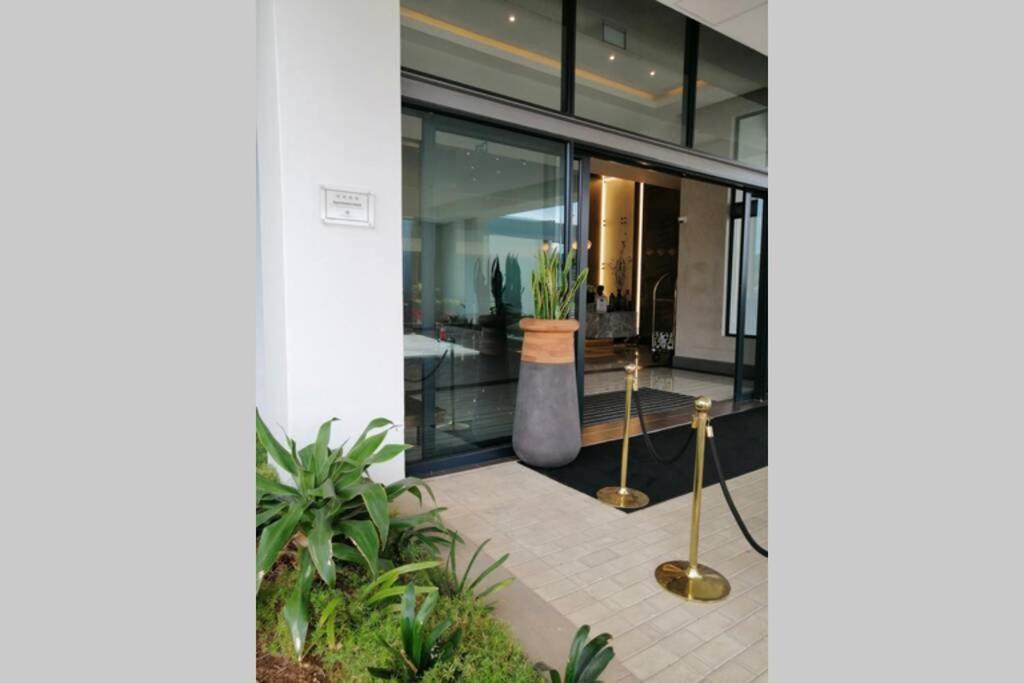 Regency Apartment Hotel Menlyn พริทอเรีย ภายนอก รูปภาพ