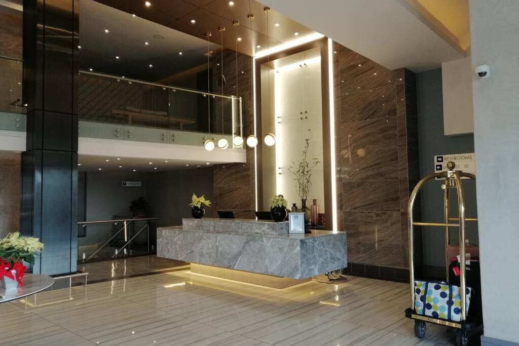 Regency Apartment Hotel Menlyn พริทอเรีย ภายนอก รูปภาพ